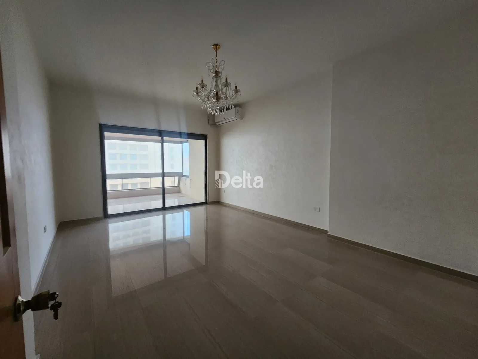 Apartment for Rent in Hamra, Beirut – 5 BR, 480 sqm, Sea View & Prime Location — الصورة 5