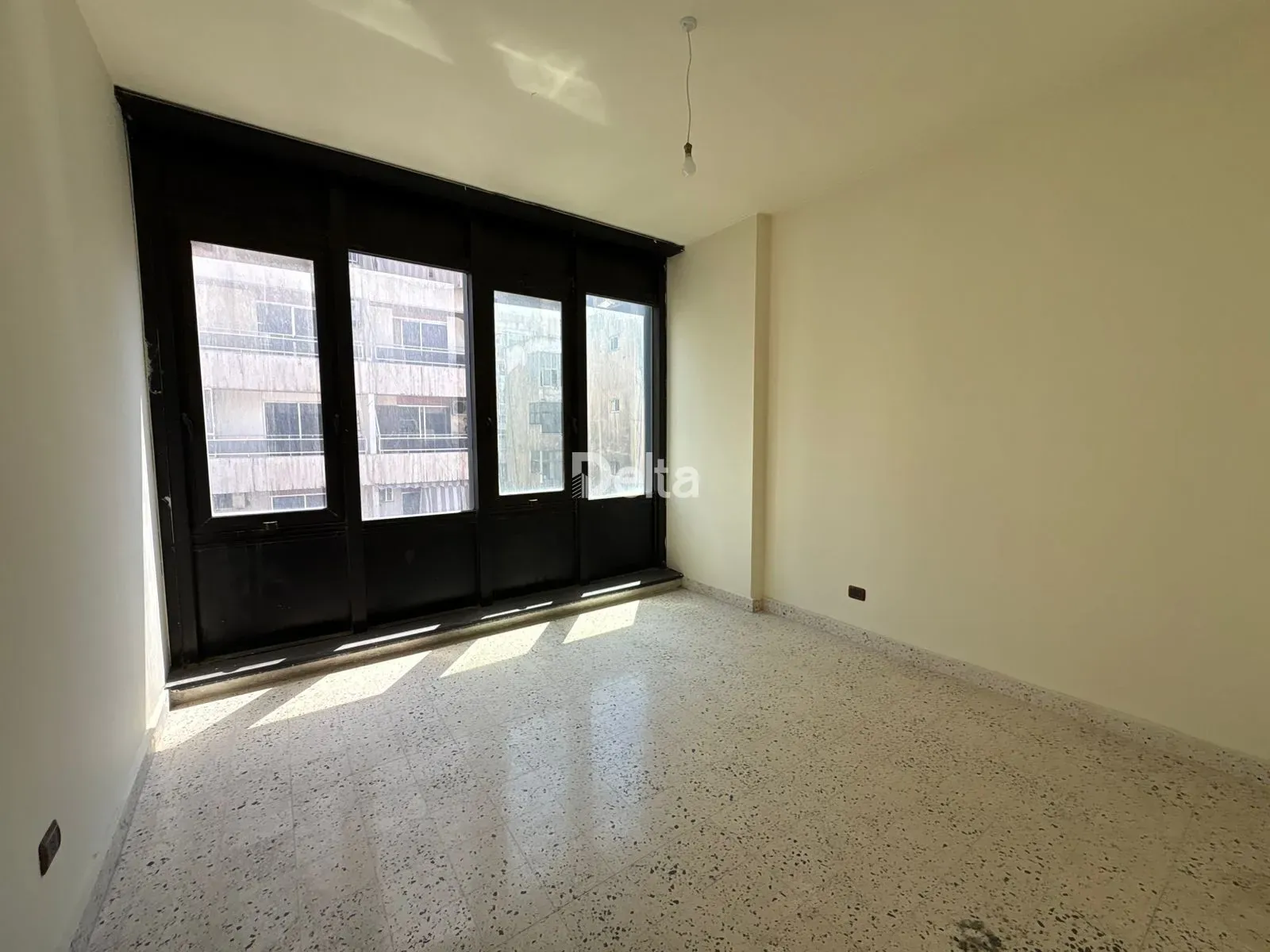 Office for Rent in Mar Elias, Beirut — photo 5