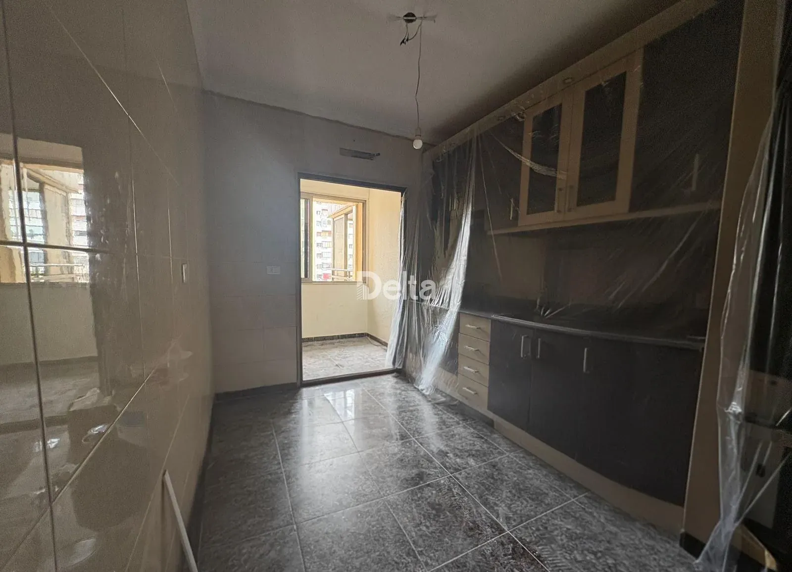 Apartment for Rent in Mar Elias, Beirut – 2 BR, 150 sqm, Prime Location & Near Supermarkets — الصورة 5