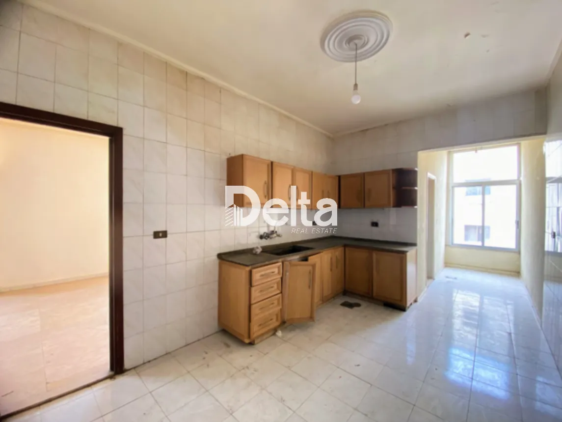 Apartment for Sale in Dawhet Aaramoun, Aley – 4 BR, 250 sqm, Near Restaurants / Cafes & Near Highway — photo 4