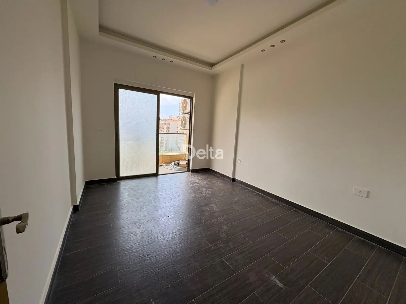Apartment for Sale in Sakiet al Janzeer, Beirut – 3 BR, 160 sqm, Prime Location & Near Supermarkets — photo 2
