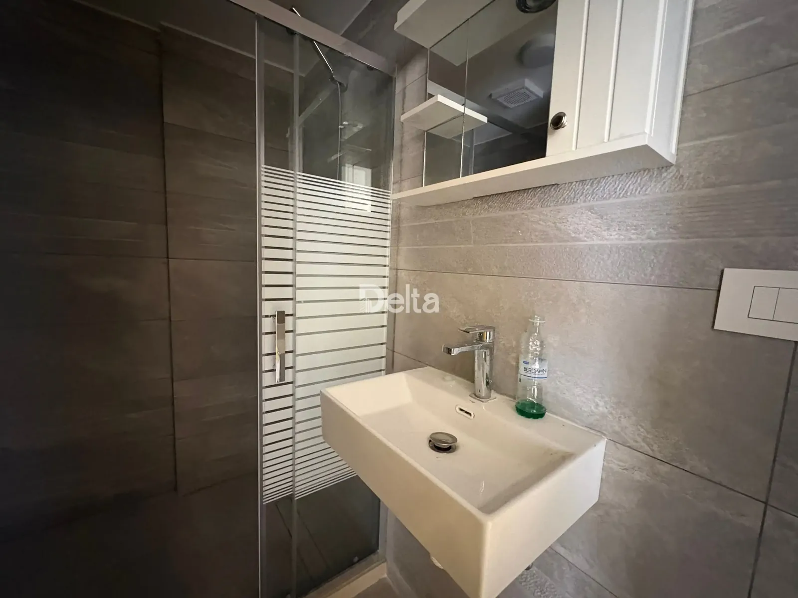 Apartment for Sale in Sakiet al Janzeer, Beirut – 3 BR, 160 sqm, Prime Location & Near Supermarkets — photo 5