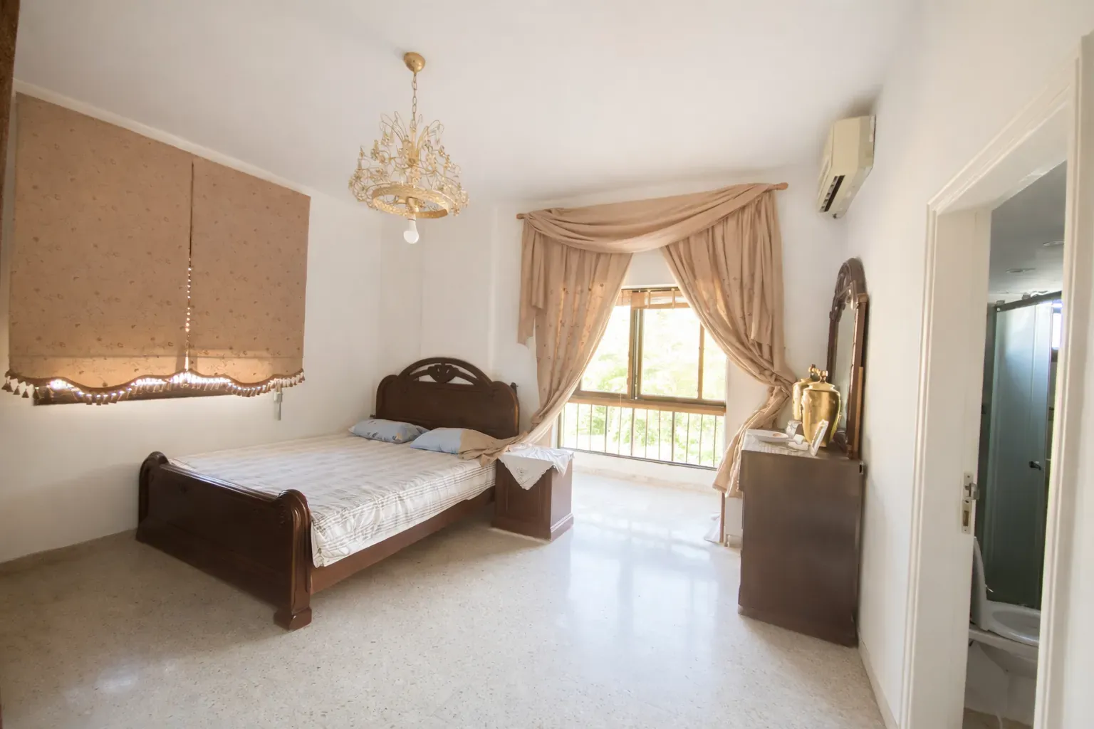 Apartment for Sale in Dawhet Aaramoun, Aley – 3 BR, 204 sqm, Near Supermarkets & Near Schools — photo 3
