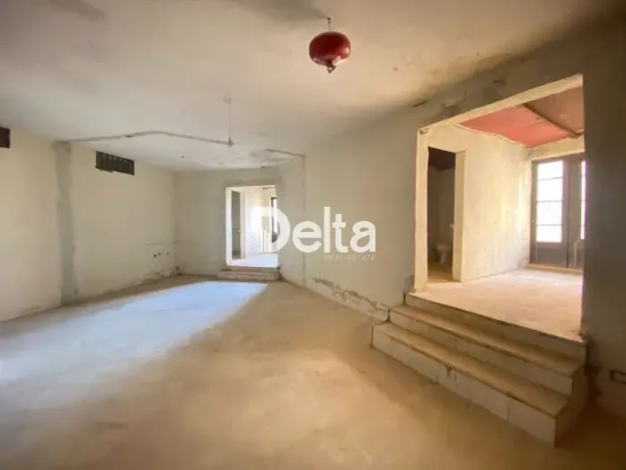 Commercial Space for Sale in Bchamoun, Aley – 250 sqm, 0 floor(s) — photo 3
