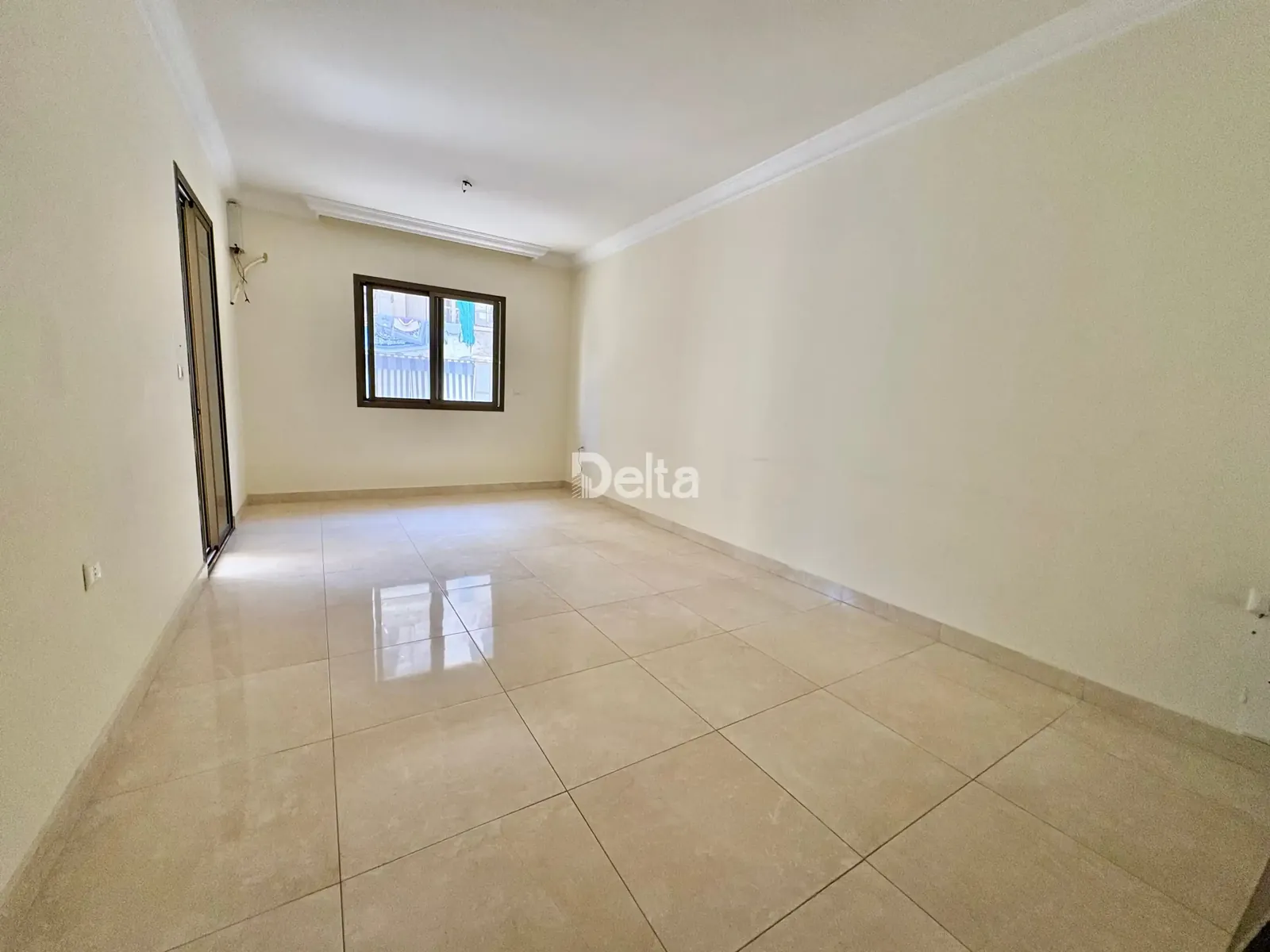 Apartment for Sale in Burj Abi Haidar, Beirut – 2 BR, 110 sqm, Private Entrance & High Ceiling — photo 2