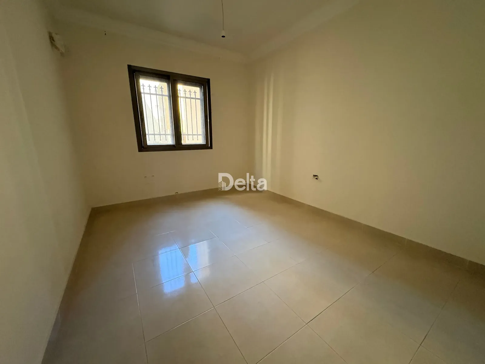 Apartment for Sale in Burj Abi Haidar, Beirut – 2 BR, 110 sqm, Private Entrance & High Ceiling — photo 5