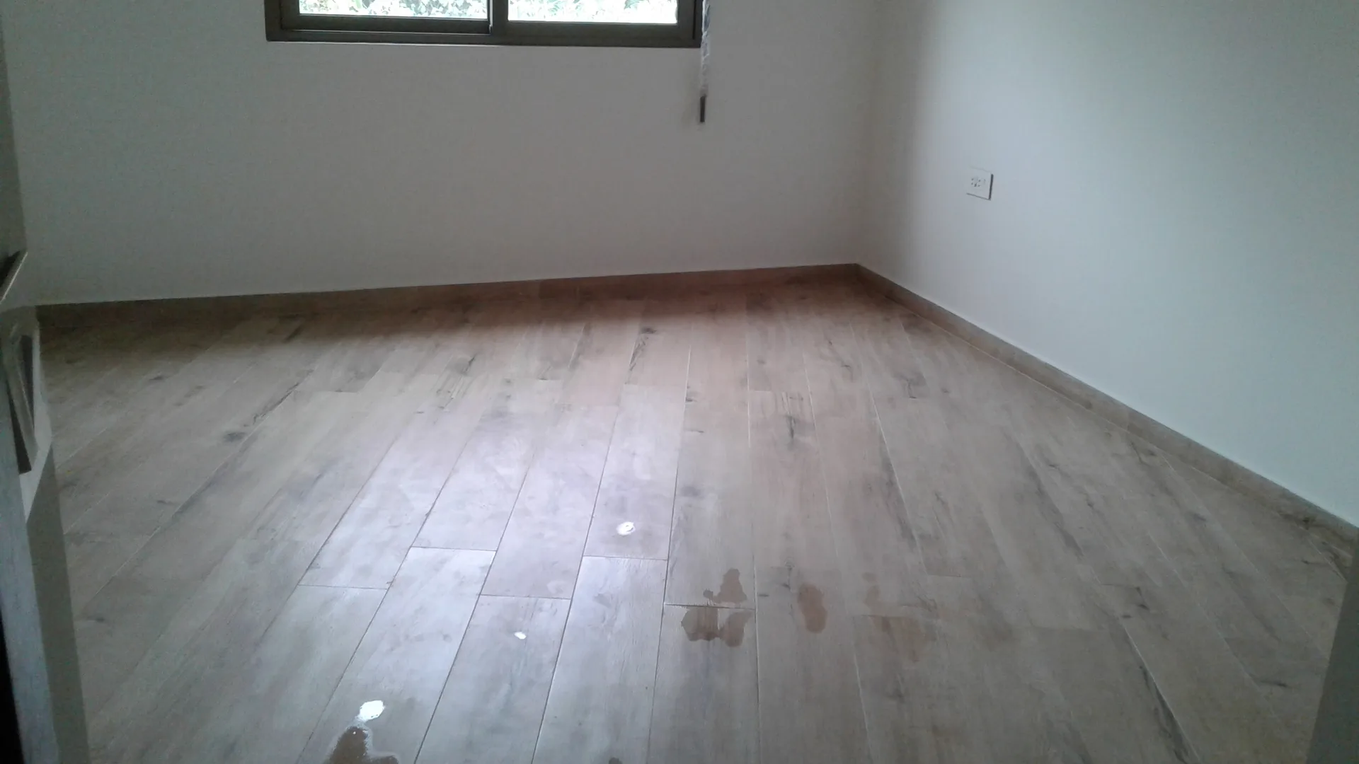 Apartment for Sale in Aaoukar, Lebanon — الصورة 5