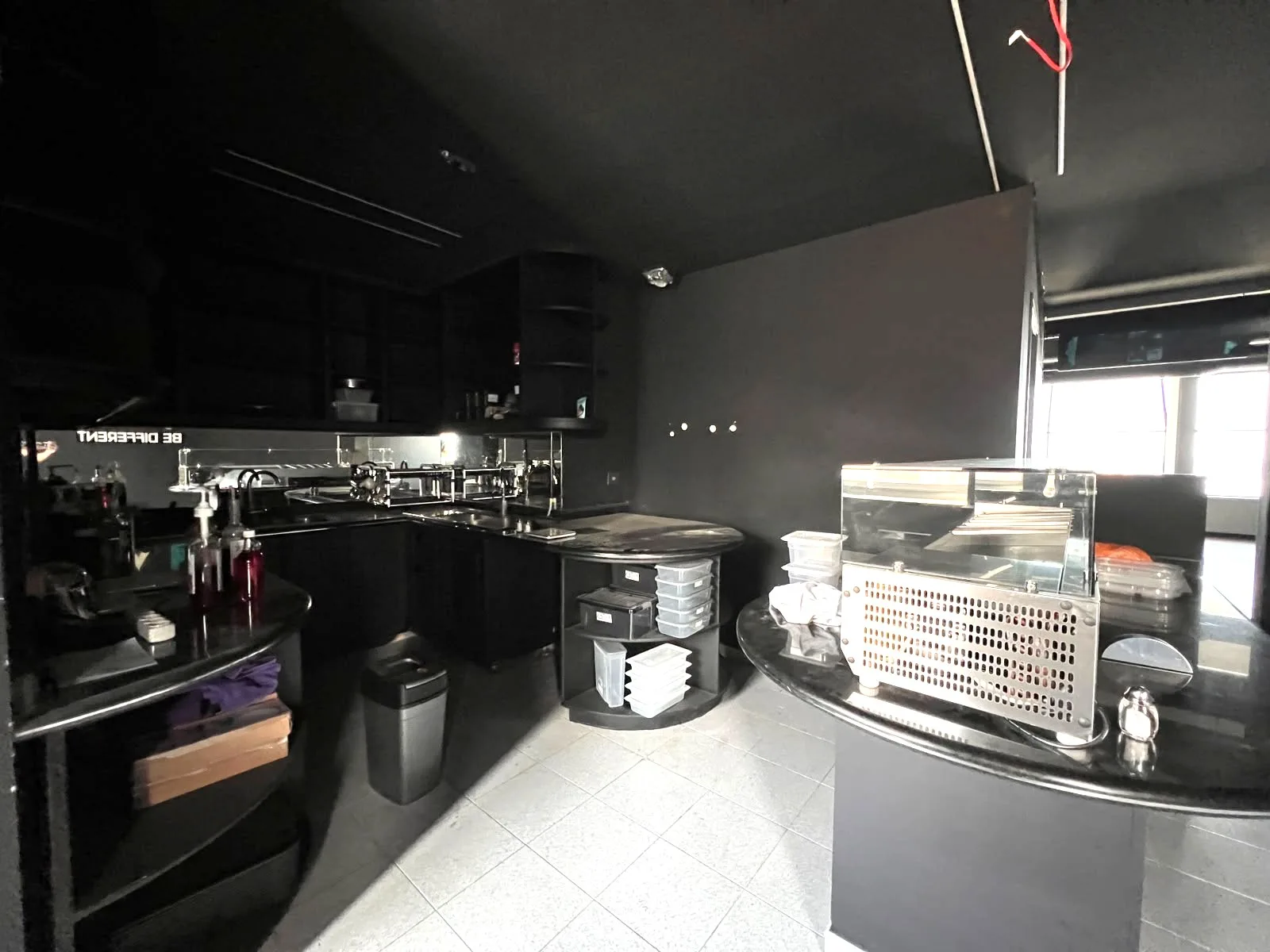 Office for rent in Gemmayzeh — الصورة 8