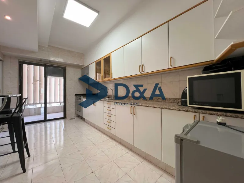 Prime Location | Furnished | Walking Distance to shops — photo 4