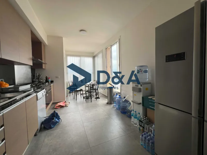 Unfurnished Apartment | Terrace | Prime Location — photo 4