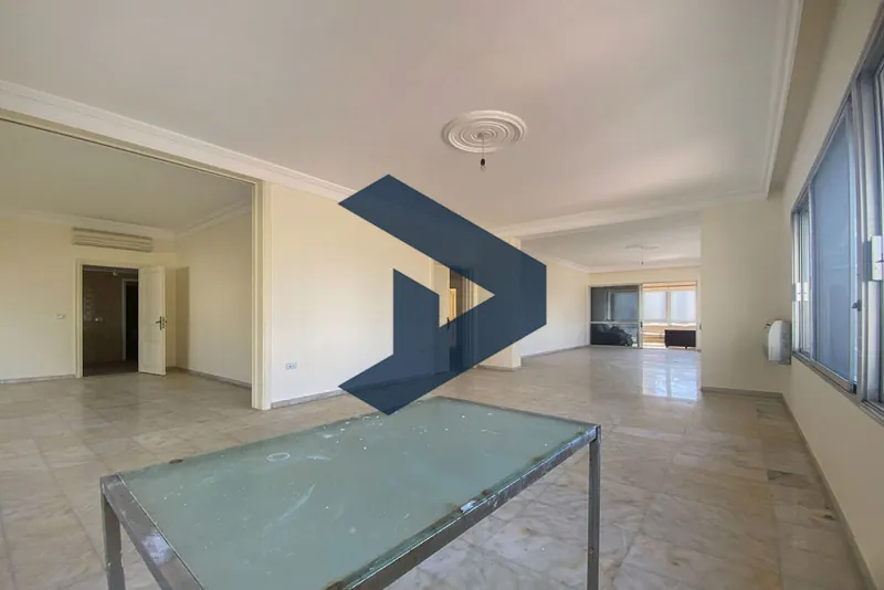 Spacious Apartment | Bright Interiors | Walking Distance to LAU & CPF — photo 4