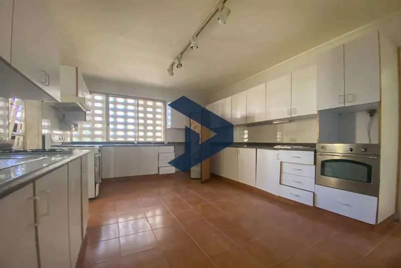 Spacious Apartment | Calm Area | Prime Location — photo 5