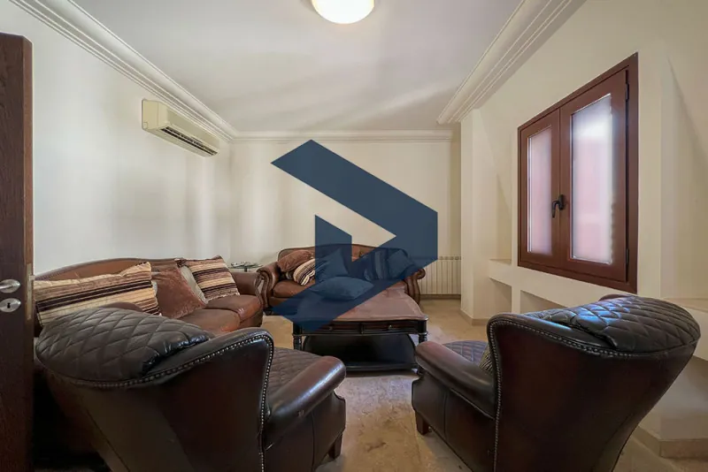 Fully Refurbished | Spacious Bedrooms | Prime Location — photo 2