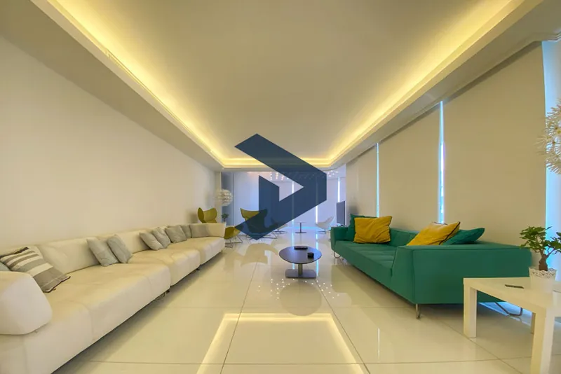 Prime Location | High Floor | Sea View