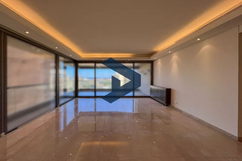 Partial Sea View | Prime Location | Fully Renovated — الصورة 3
