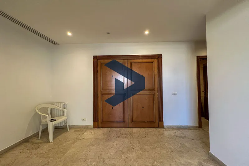 Spacious Apartment | Prime Location | Walking Distance to ABC