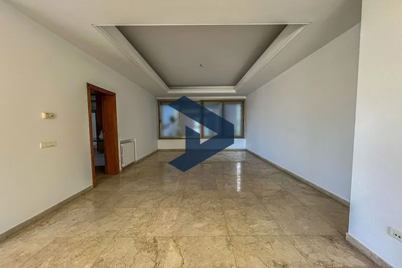 Spacious Apartment | Prime Location | Walking Distance to ABC — photo 4