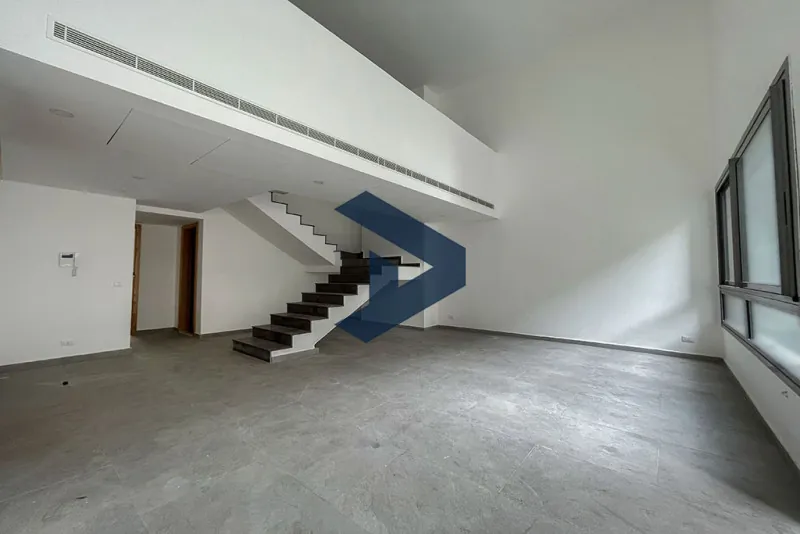 Luminous | Spacious | Double Ceiling — photo 4