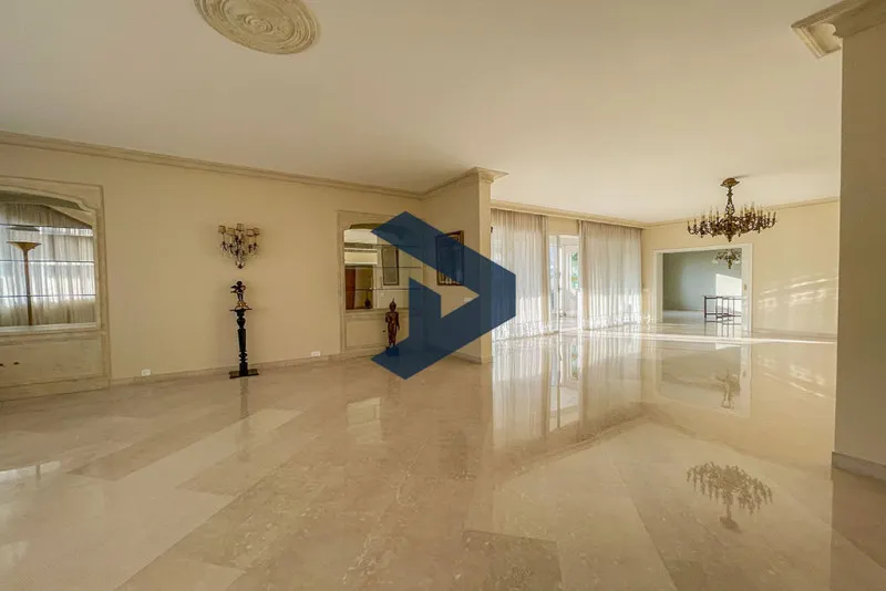 High Ceiling | Luminous | Prime Location — photo 3