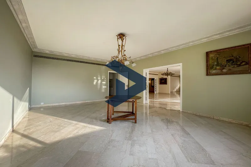 High Ceiling | Luminous | Prime Location — photo 5