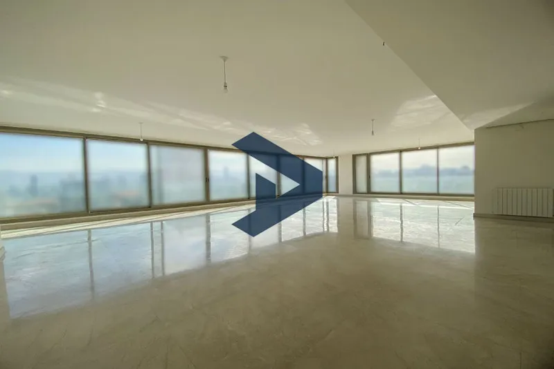 Well Maintained Building | High Floor | Prime Location — photo 3