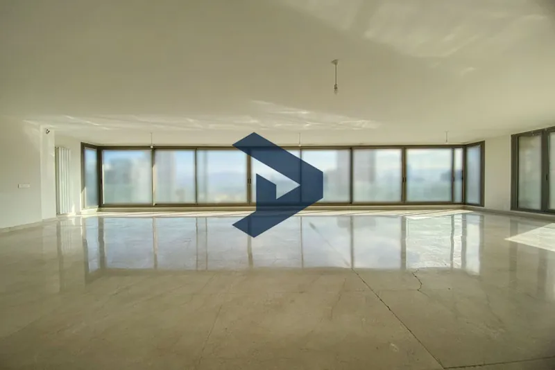Well Maintained Building | High Floor | Prime Location — photo 2