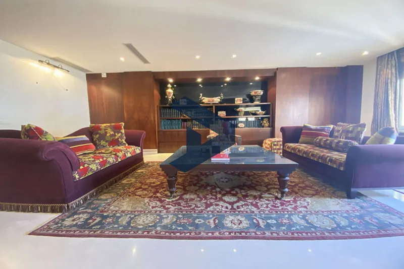 Prime Location | Secured Building | Spacious Apartment — photo 3