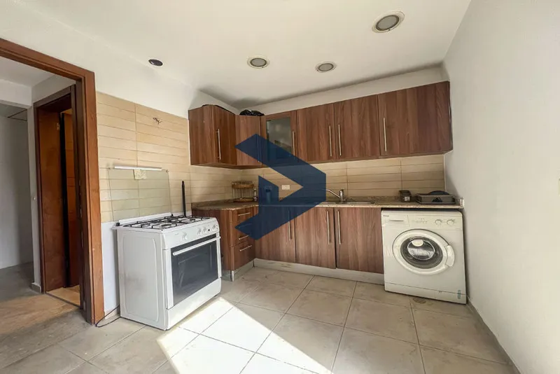 Prime Location | Furnished | Balcony — photo 4