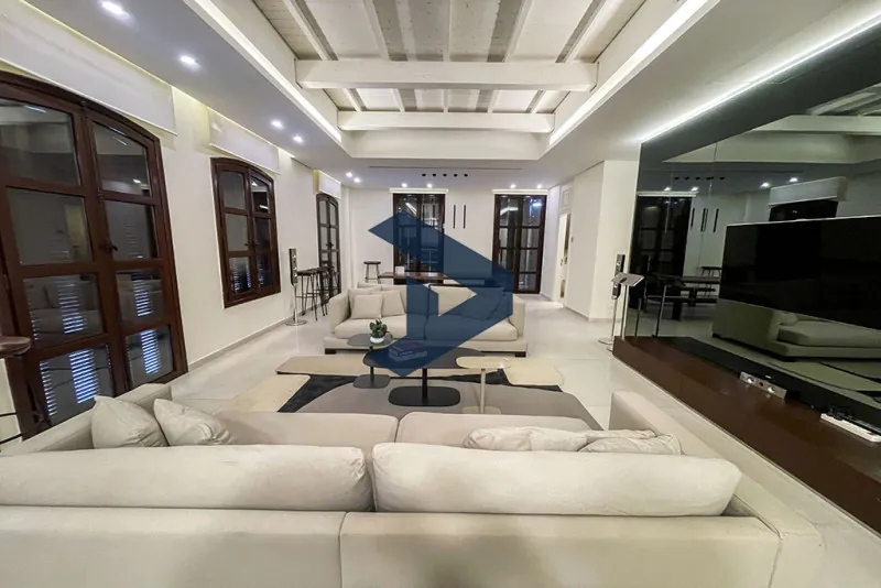 Prime Location | Huge Terrace | Fully Modern Furniture — الصورة 2