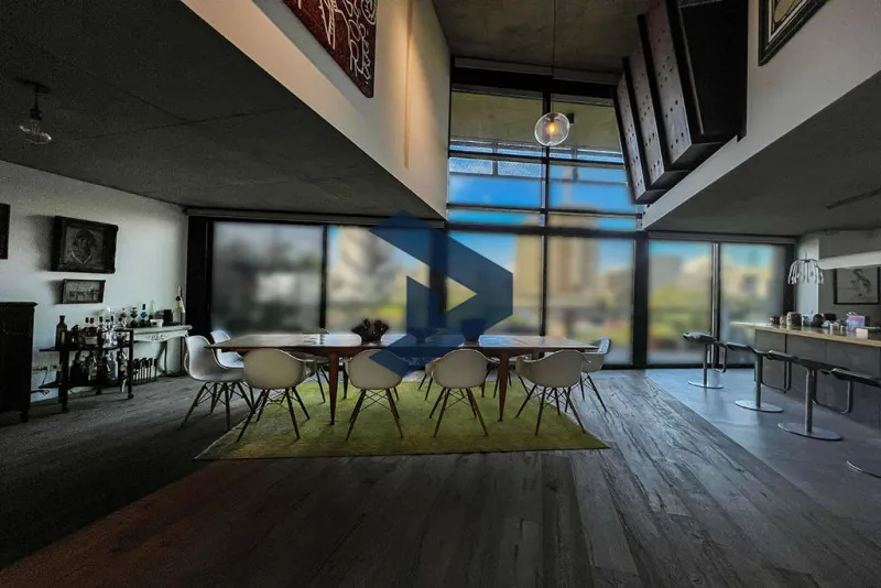 Loft Style | Open Kitchen | Prime Location — photo 4
