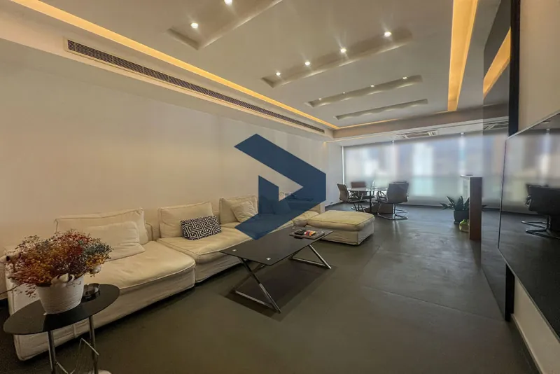 Prime Location | Modern Apartment | Upgrated Interior — photo 2