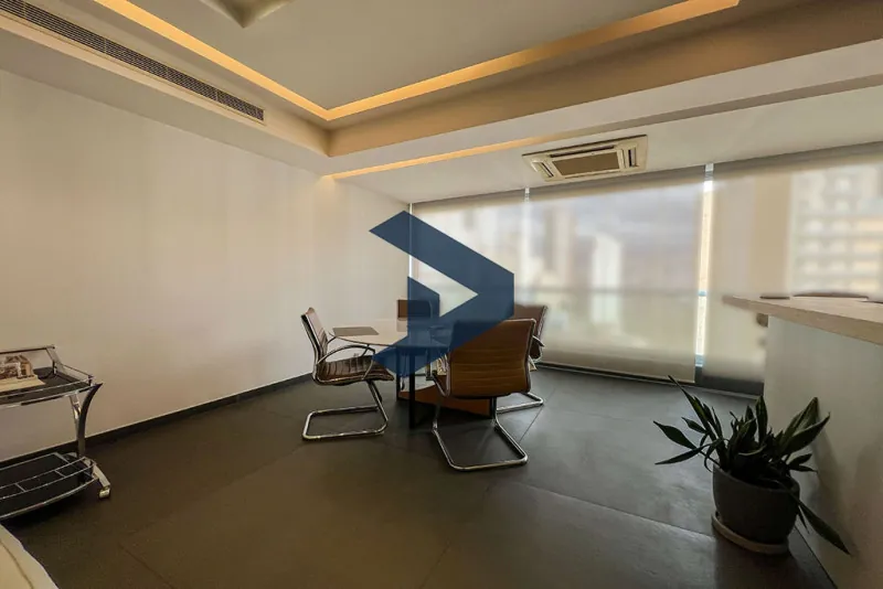 Prime Location | Modern Apartment | Upgrated Interior — photo 3