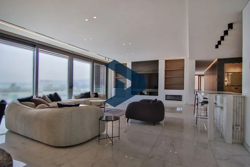 Beautifully Light | Very Spacious | High End Furniture and Finishing — photo 3