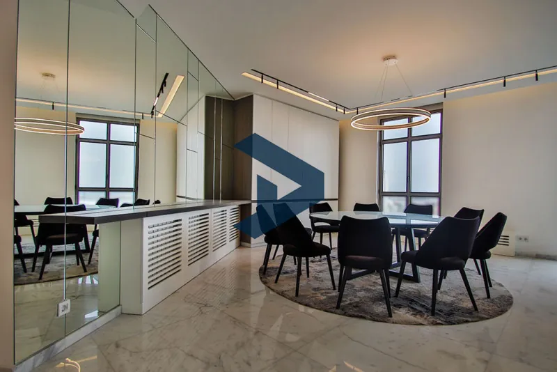 Beautifully Light | Very Spacious | High End Furniture and Finishing — photo 5