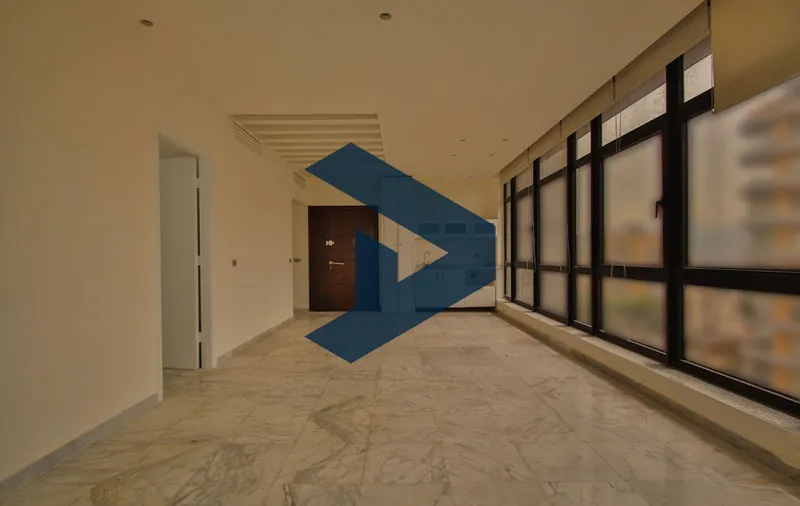 High Floor | Prime Location | Luminous — photo 2
