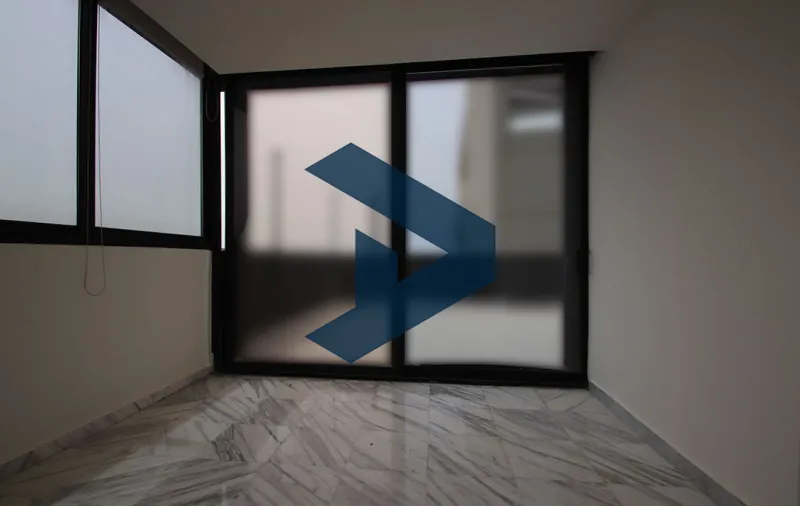 High Floor | Prime Location | Luminous — photo 4