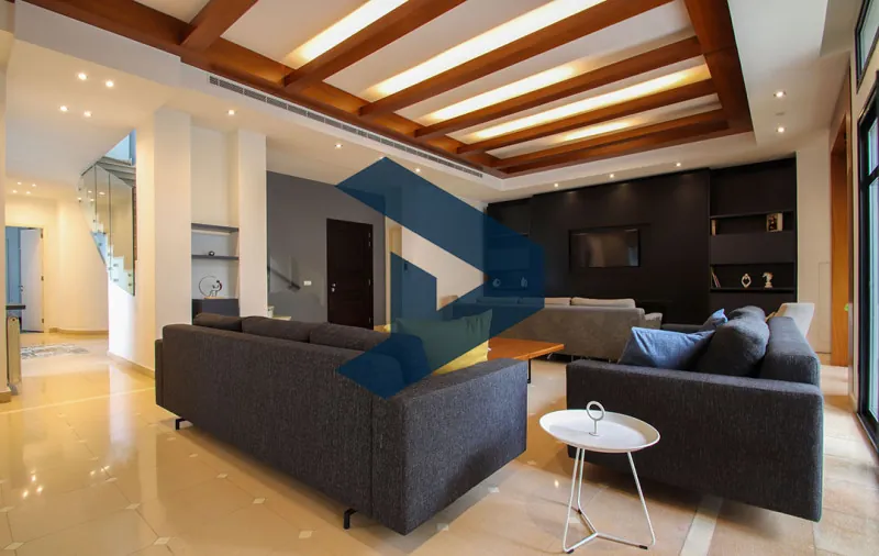 High ceiling | Naturally lit | Open Space | Hight End finish — photo 5