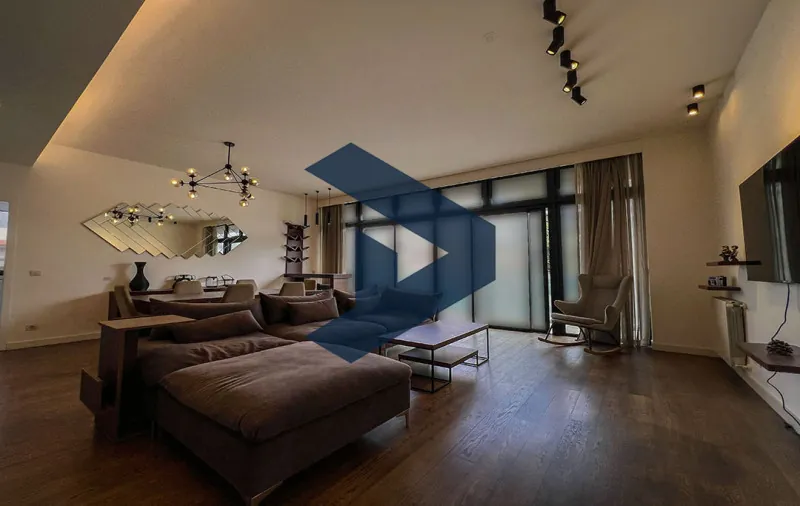 High ceiling | Naturally lit | High End finish — photo 3
