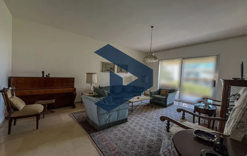 Well Maintained Building | Fully Refurbished | Calm Area — photo 2