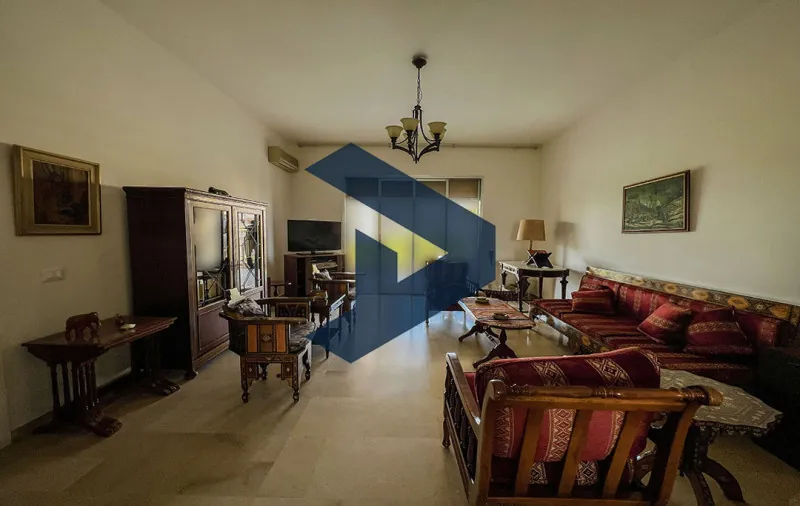 Well Maintained Building | Fully Refurbished | Calm Area — photo 4