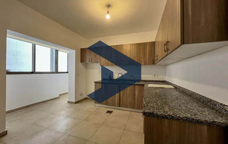 Prime Location | Unfurnished Apartment | Walking Distance To Schools — photo 4