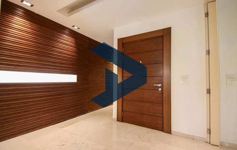 Prime Location | Well Maintained Building | Fully Furnished — الصورة 1