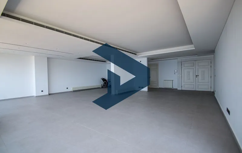 Prime Location | High Floor | Partial Sea View — الصورة 3
