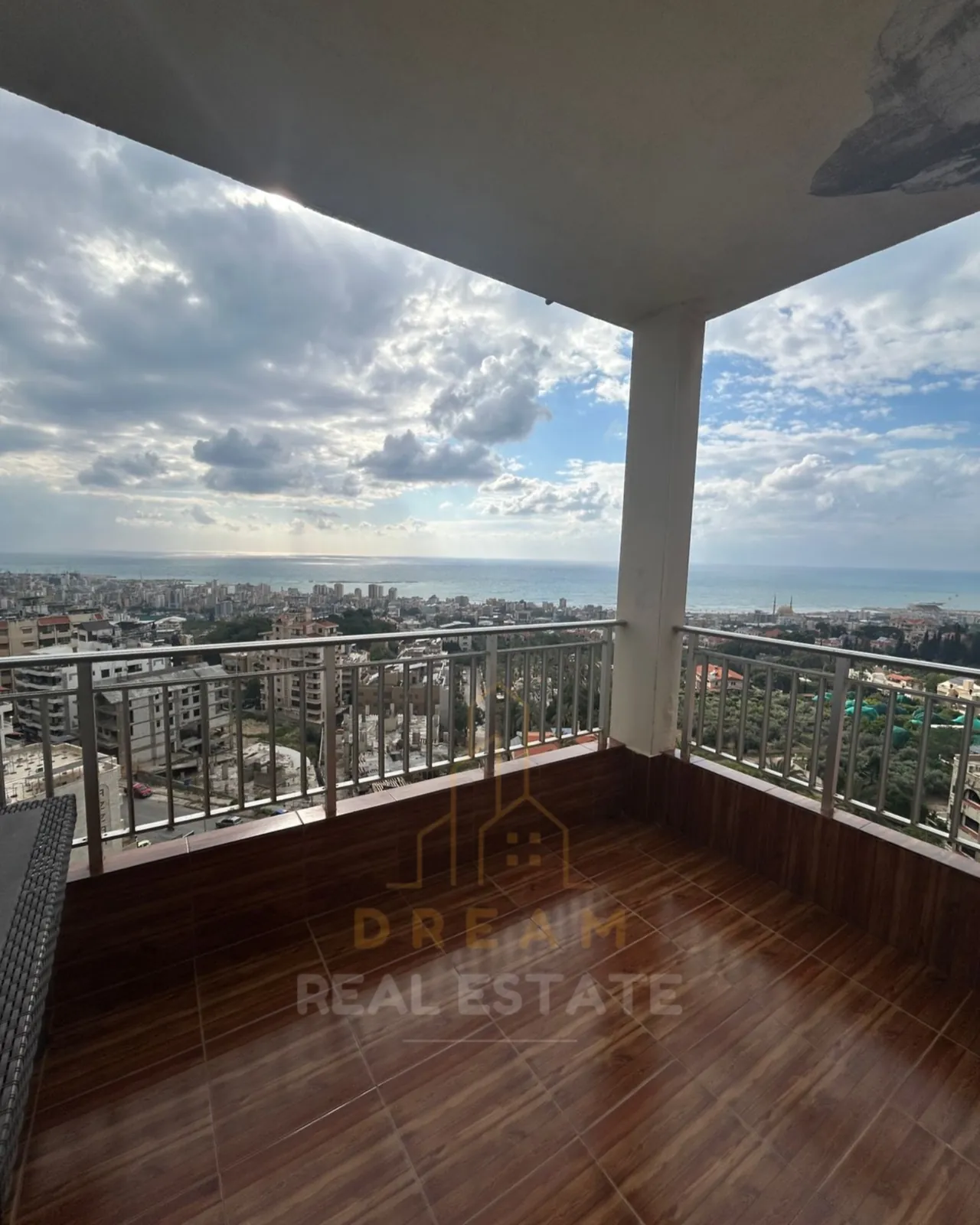 Two Apartments (Full Floor) for Sale in Abra - Saida — الصورة 3