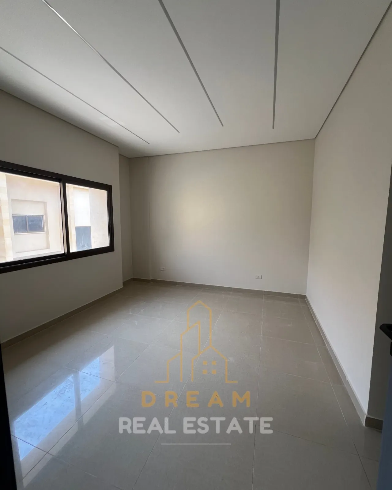 Villa for Sale in Rmeileh - Saida — الصورة 6