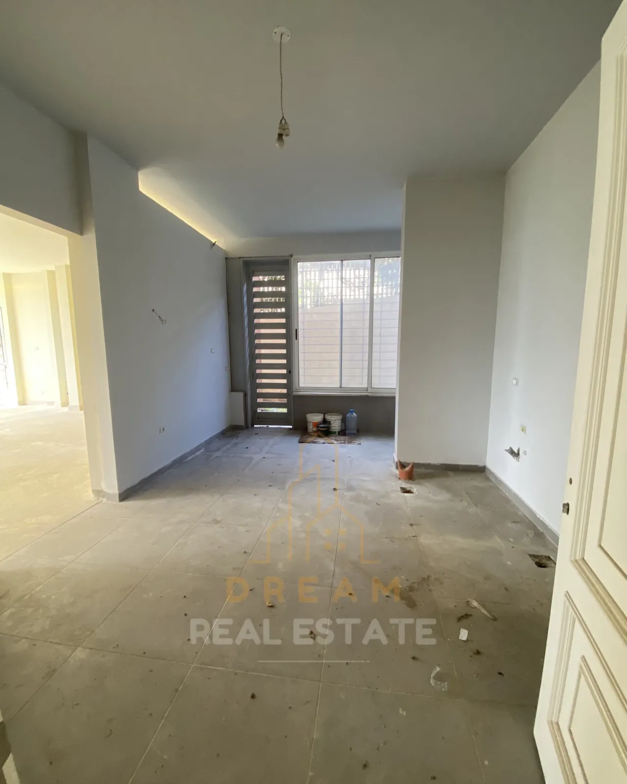 Garden Apartment for Sale in Bramiyeh - Saida — الصورة 4