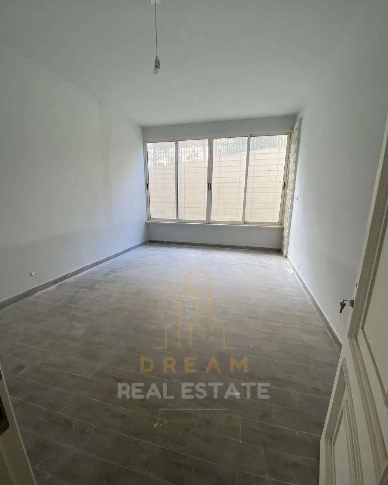 Garden Apartment for Sale in Bramiyeh - Saida — الصورة 6