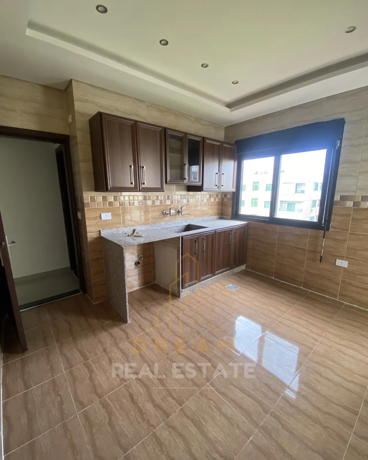 Apartment for Sale in Sharhabil - Saida — الصورة 4