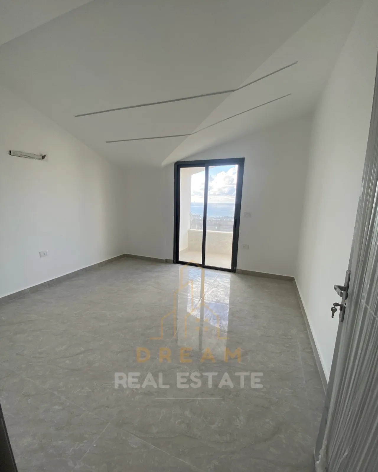 Apartment for Sale in Sharhabil - Saida — الصورة 8
