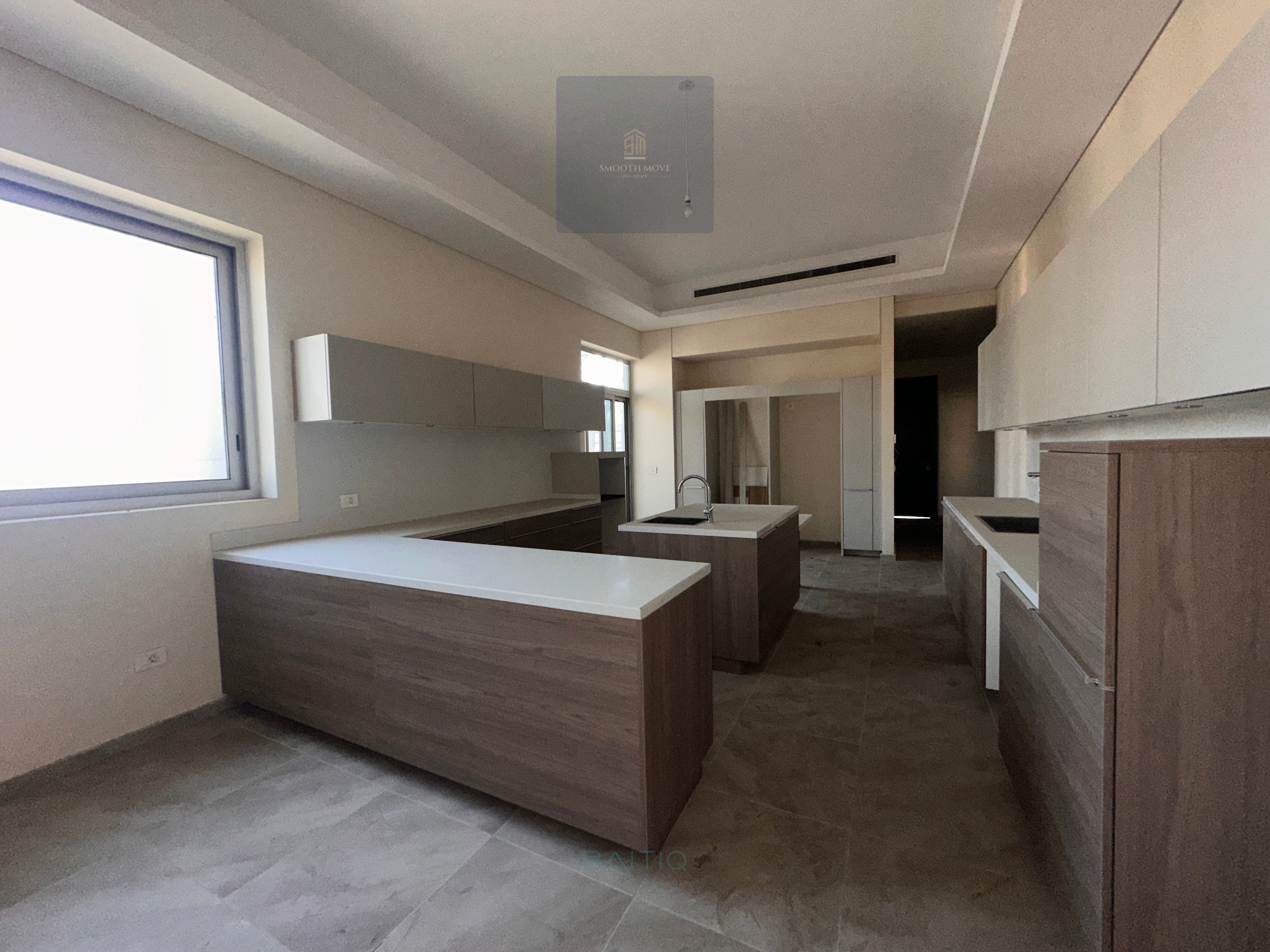 Lovely Sea View Penthouse for Sale in La Citadella Ain Mraiseh, Beirut — الصورة 2